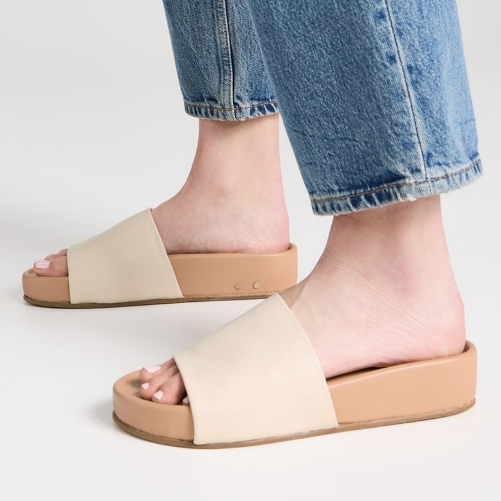 Beek Pelican Sandals